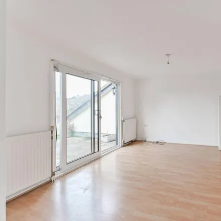 Rent this 1 bed apartment on 21 Eden Road in London, E17 9JS