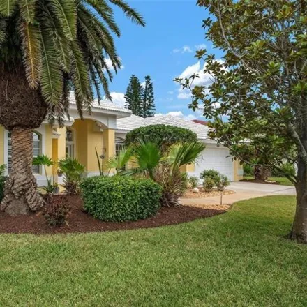 Buy this 3 bed house on 531 Lake of the Woods Drive in Plantation, Sarasota County