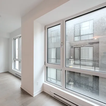 Buy this 1 bed condo on 1226 Rue Mackay in Montreal, QC H3G 2J1