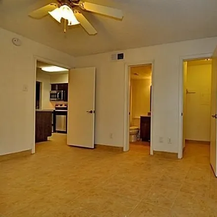 Image 7 - 6910 Skillman Street, Dallas, TX 54231, USA - Apartment for rent