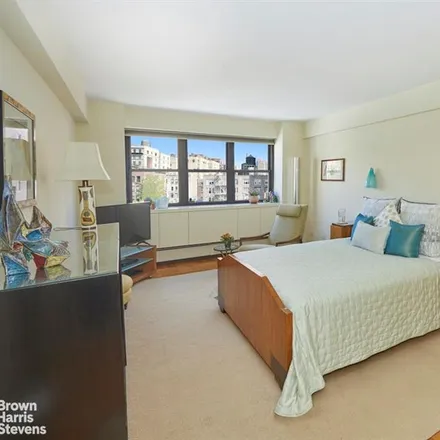 Image 6 - 120 EAST 81ST STREET 10E in New York - Townhouse for sale