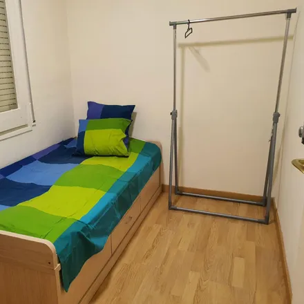 Rent this 3 bed room on Carrer de Felipe de Paz in 11, 08001 Barcelona
