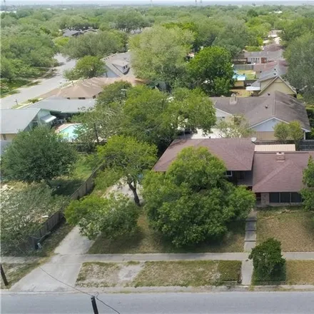 Buy this 3 bed house on 3105 Peachtree Street in Corpus Christi, TX 78410