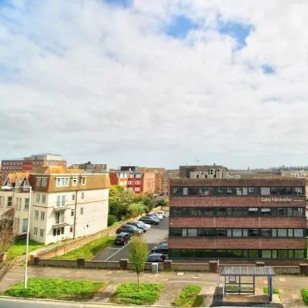 Image 9 - Eversfield House, The Avenue, Eastbourne, BN21 3YQ, United Kingdom - Apartment for sale