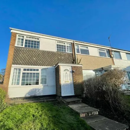 Buy this 3 bed house on unnamed road in Daventry, NN11 4JW