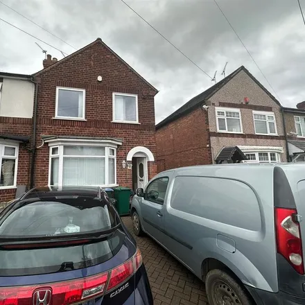 Rent this 3 bed house on 22 The Avenue in Coventry, CV3 4BP