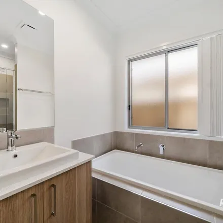 Image 7 - Collingwood Drive, Collingwood Park QLD 4301, Australia - Apartment for rent