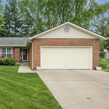 Image 1 - 343 Donna Drive, O'Fallon, IL 62269, USA - House for sale