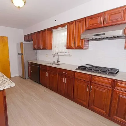 Image 3 - 935 Inwood Terrace, Fort Lee, NJ 07024, USA - House for rent