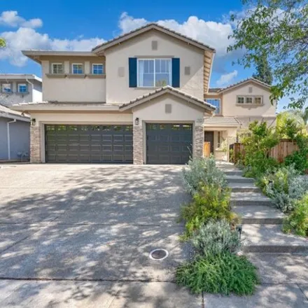 Buy this 6 bed house on 729 Travis Street in Folsom, CA 95630