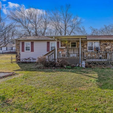 Rent this 2 bed house on 112 Craig Avenue in Mansfield, Wright County