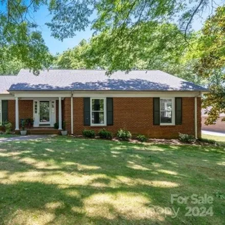 Buy this 3 bed house on 1018 South Magnolia Street in Mooresville, NC 28115