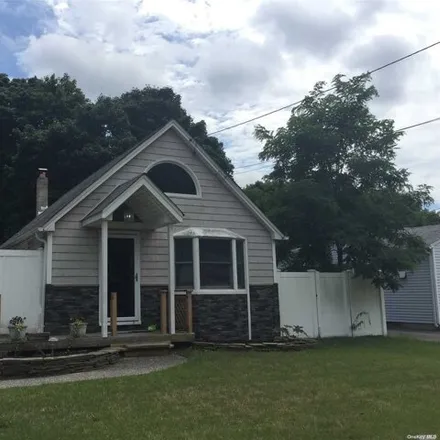 Rent this 2 bed house on 40 Log Rd in Patchogue, New York