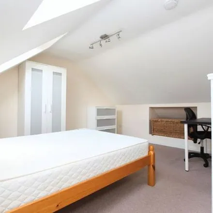 Image 3 - Prestige Student Living (Renslade House), Bonhay Road, Exeter, EX4 3AY, United Kingdom - Townhouse for rent