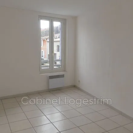 Rent this 4 bed apartment on Groupama in Avenue Anatole France, 30800 Saint-Gilles