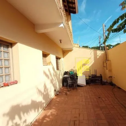 Rent this 3 bed house on Avenida Faiez Nametalah Tarraf in Jardim São Marco, São José do Rio Preto - SP
