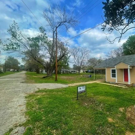 Image 1 - 442 Charles Street, Centerville, Leon County, TX 75833, USA - House for sale