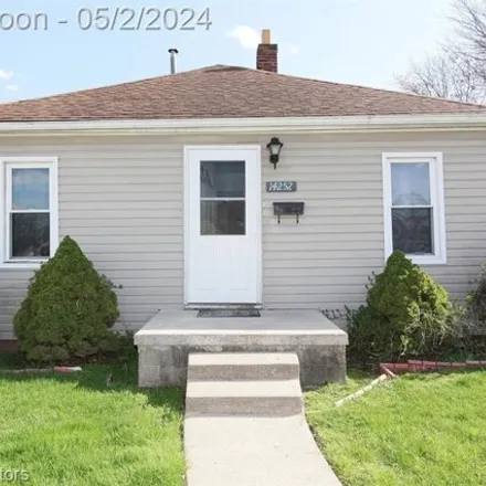 Buy this 2 bed house on 14252 Marshall Avenue in Warren, MI 48089