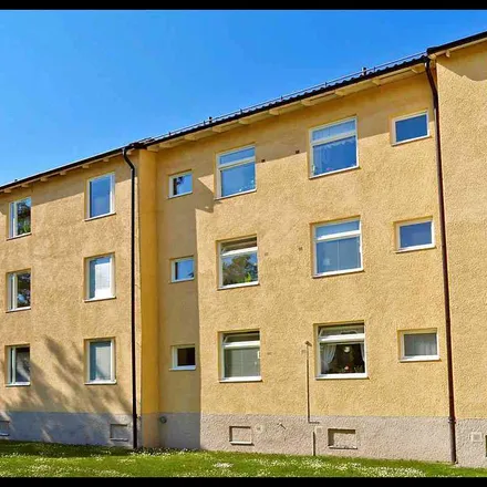 Rent this 3 bed apartment on Åbylundsgatan 10 in 582 36 Linköping, Sweden