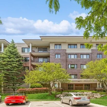 Buy this 2 bed condo on 1700 2nd Street in Highland Park, IL 60035