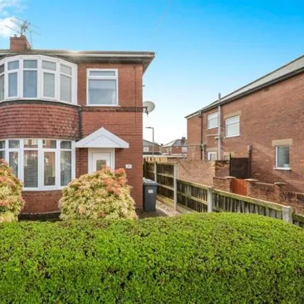 Buy this 3 bed duplex on Drake Road in Doncaster, DN2 4DN