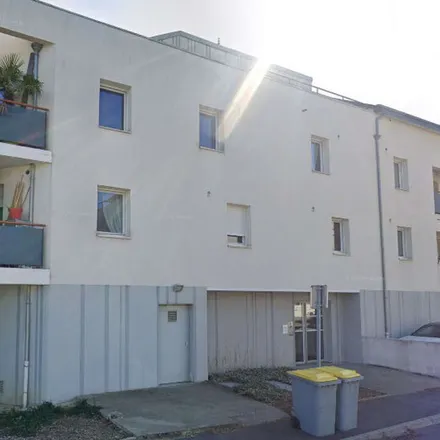 Image 3 - 12 Place de l'Église, 44240 La Chapelle-sur-Erdre, France - Apartment for rent