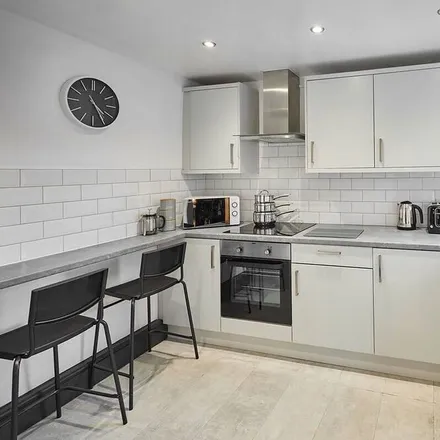 Image 2 - Liverpool, L15 4HQ, United Kingdom - House for rent