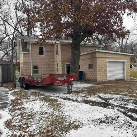 Buy this 4 bed house on 1119 2nd Avenue in Evansdale, IA 50707