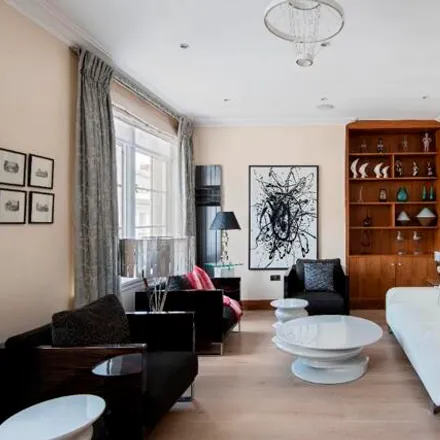 Image 5 - 33 Dover Street, London, W1S 4NW, United Kingdom - Apartment for sale
