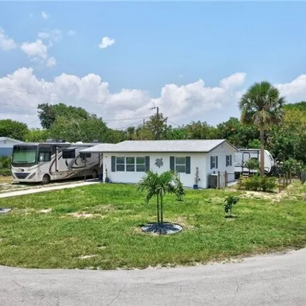 Rent this 3 bed house on 604 3rd Pl SW in Vero Beach, Florida