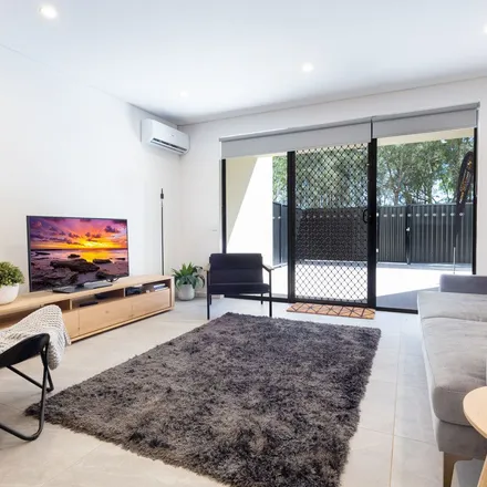 Image 2 - Quakers Hill Parkway, Nirimba Fields NSW 2763, Australia - Apartment for rent