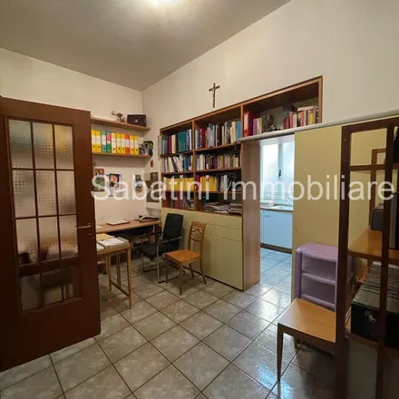 Image 7 - Viale Regina Margherita, 91, 65123 Pescara PE, Italy - Apartment for rent
