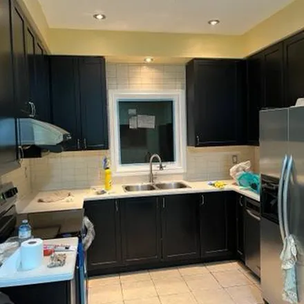 Image 7 - Crosby Avenue, Richmond Hill, ON L4C 3C1, Canada - Townhouse for rent