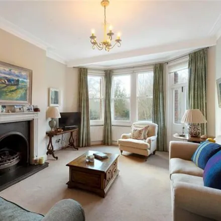 Image 2 - Prince of Wales Mansions, Lurline Gardens, London, SW11 4DJ, United Kingdom - Apartment for sale