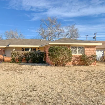 Rent this 3 bed house on 5434 46th Street in Lubbock, TX 79414