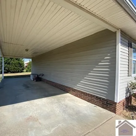 Image 2 - 1618 Campbell Street, Murray, KY 42071, USA - Duplex for sale