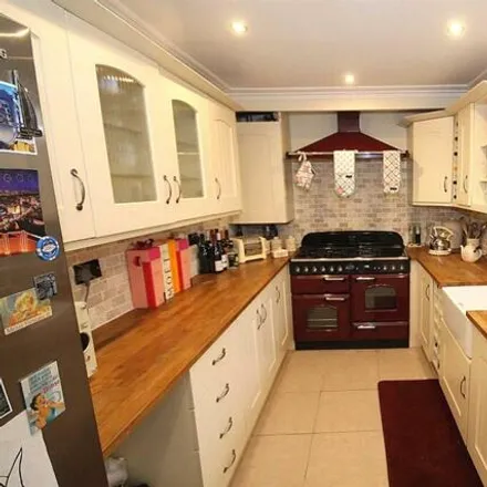 Rent this 3 bed house on Penhill Road in Cardiff, CF11 9PR