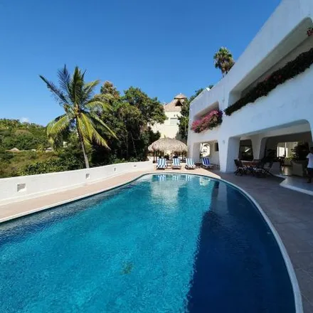 Rent this 5 bed house on unnamed road in Fraccionamiento Club Res Las Brisas, 39300 Acapulco