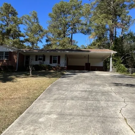 Buy this 3 bed house on 2020 Green Street in Warner Robins, GA 31093