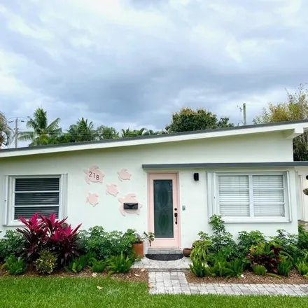 Rent this 2 bed house on 272 Northwest 17th Street in Delray Beach, FL 33444