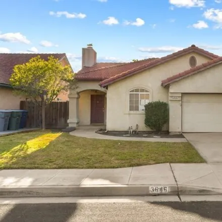 Buy this 3 bed house on 3652 Baron Avenue in Clovis, CA 93612
