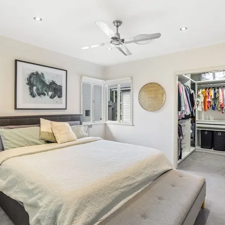 Image 1 - 7 Beatrice Street, Hawthorne QLD 4171, Australia - Apartment for rent
