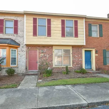 Rent this 2 bed townhouse on 105 Concord Drive in Williamsburg Manor North, Greenville