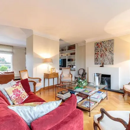 Rent this 3 bed apartment on Rue De Crayer - De Crayerstraat 10 in 1050 Brussels, Belgium