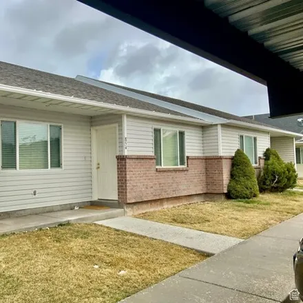 Buy this 2 bed house on 826 West Park Drive in Richfield, UT 84701