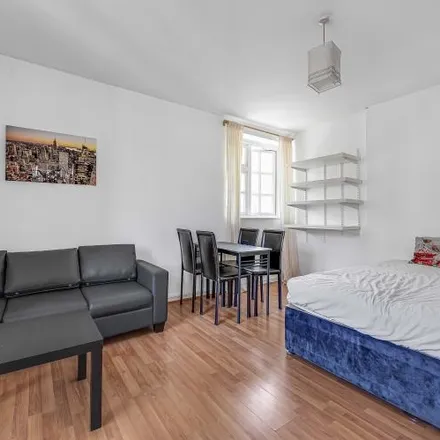 Rent this 1 bed apartment on Loxham House in Argyle Walk, London