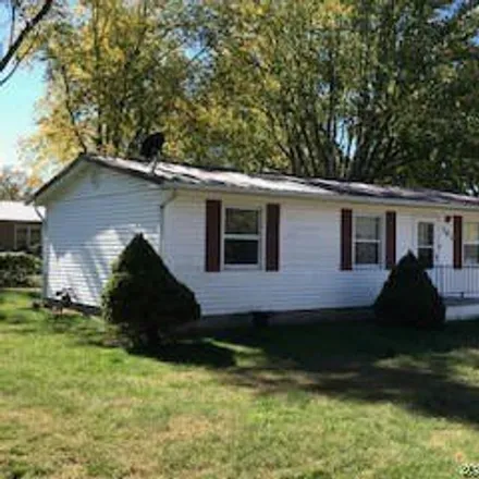 Buy this 3 bed house on 707 McClain Street in Richland, MO 65556