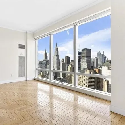 Image 4 - Trump World Tower, 845 1st Avenue, New York, NY 10017, USA - Condo for sale