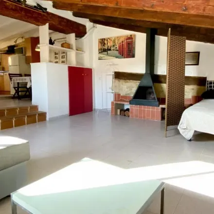 Rent this 1 bed apartment on iO in Carrer de Dalt, 46003 Valencia