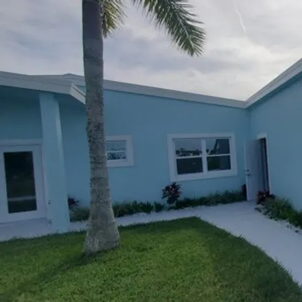 Image 2 - 1540 South Thumb Point Drive, Fort Pierce, FL 34949, USA - House for rent